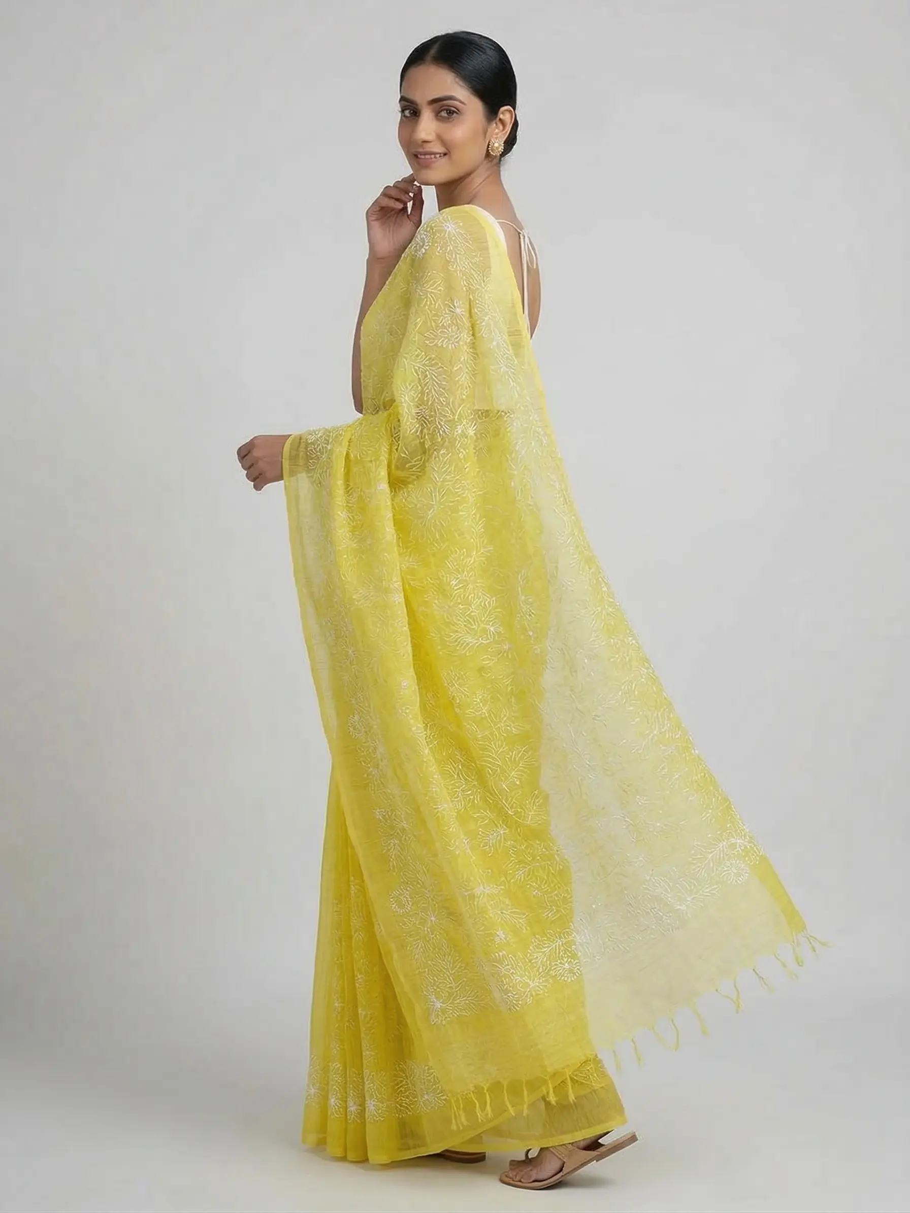 Soft Handloom Saree with Elegant Thread Work & Blouse Piece - Image 3