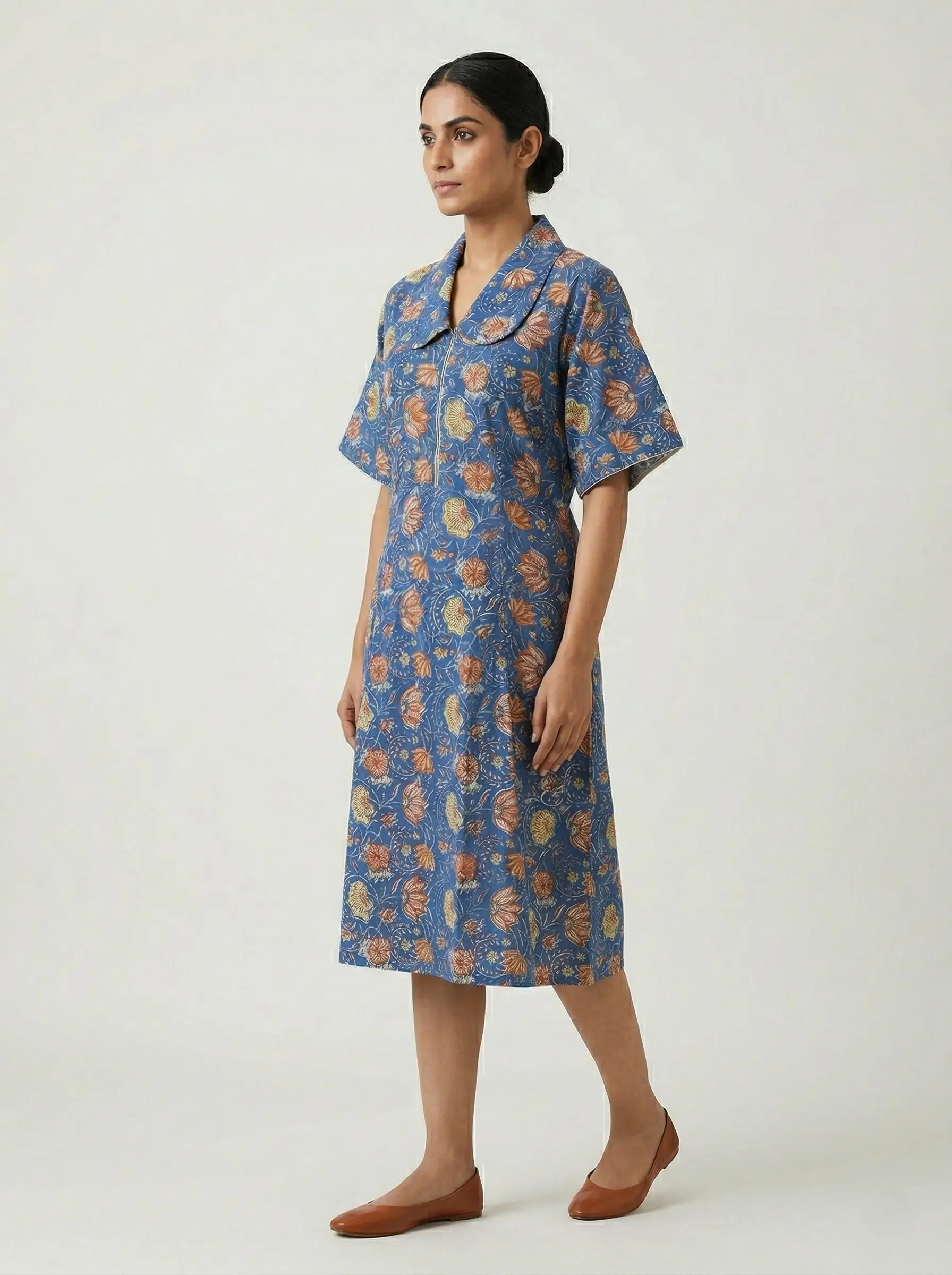 Graceful Bloom Floral Cotton Kurti - Image 2