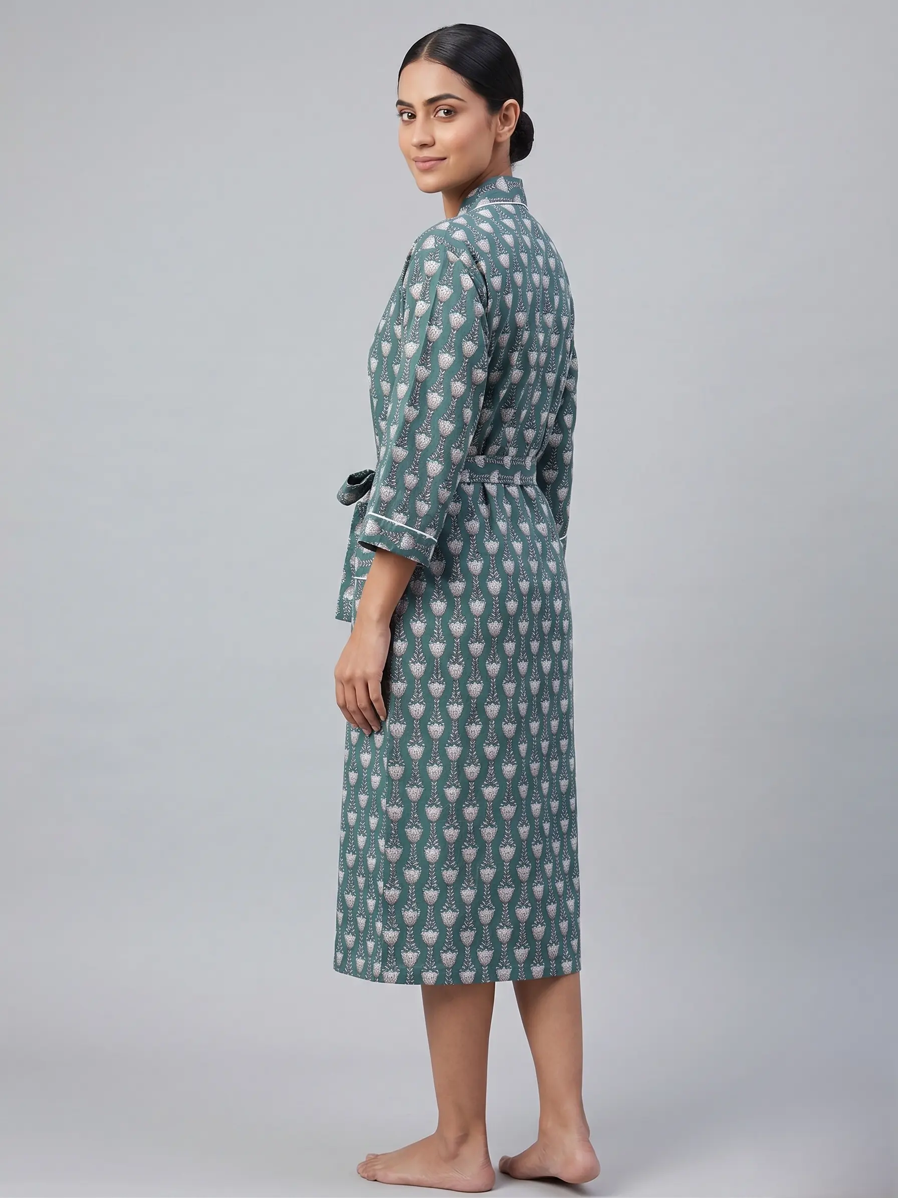 Handcrafted Cotton Bathrobe - Image 2