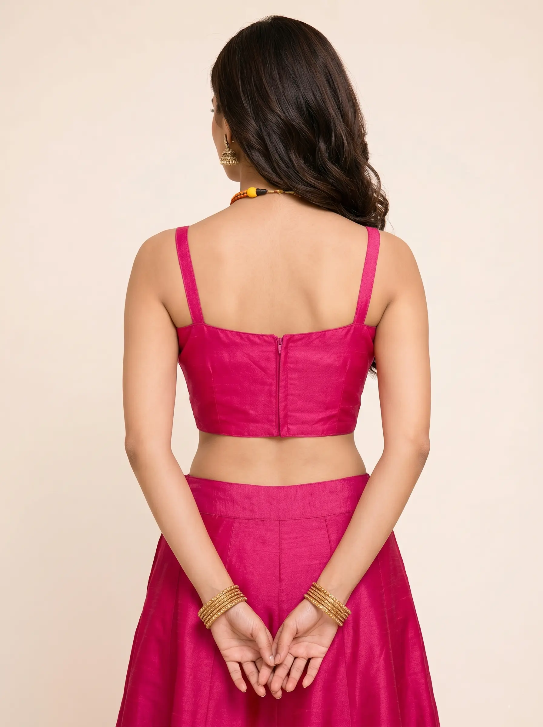 Elegant Silk Sleeveless Blouse - Image 2
