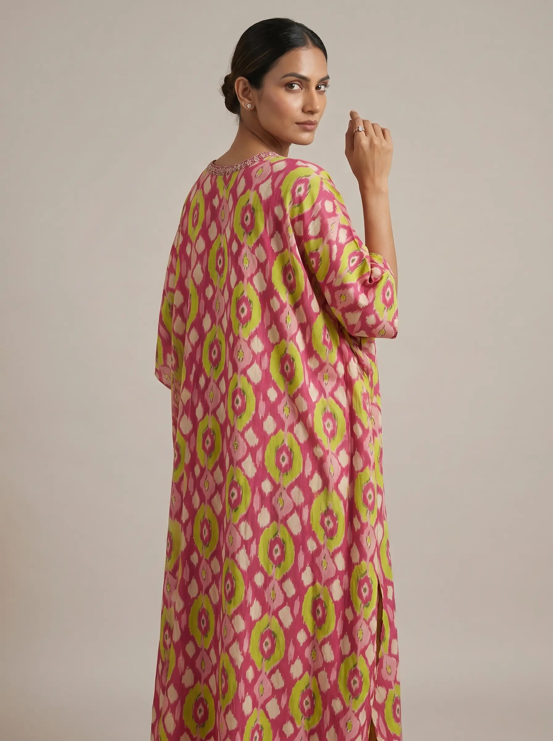 Vibrant Pink Ikat Print Kaftan Dress for Women - Image 2